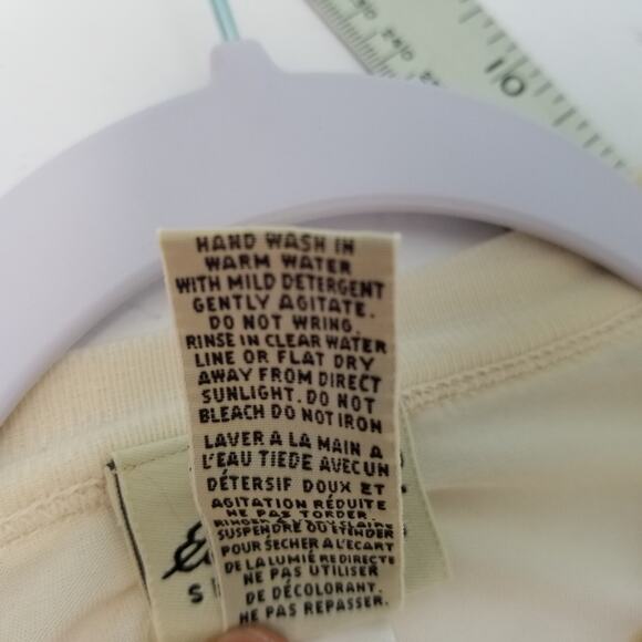 Vintage 90s Eddie Bauer 100% Silk Long Sleeve Base Layer Tee Shirt Cream Mens XL - Picture 8 of 9